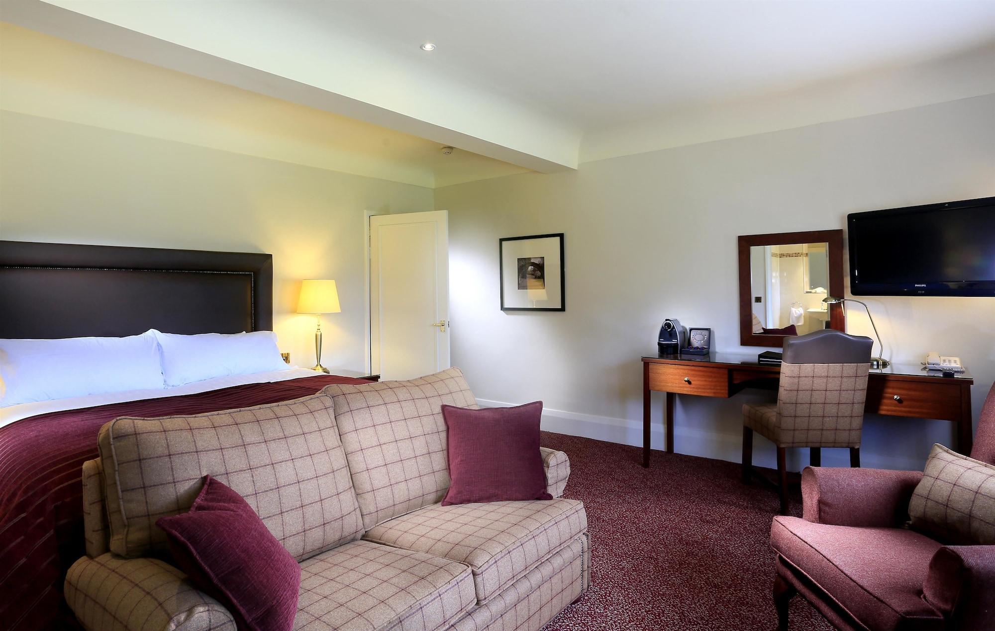 Hotel Macdonald Craxton Wood & 4*